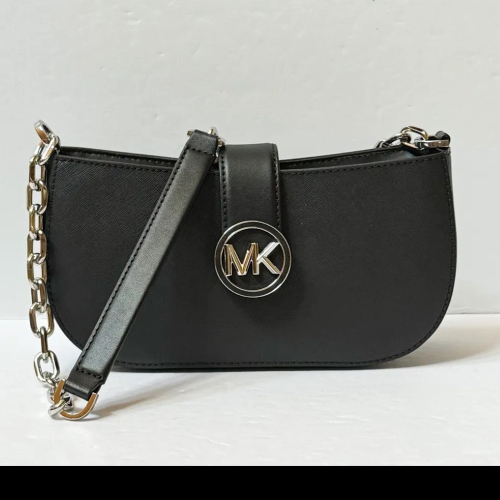 NWT Michael Kors (Carmen Small Poucette shoulder Bag)